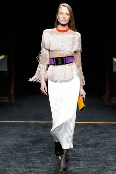 Look 42